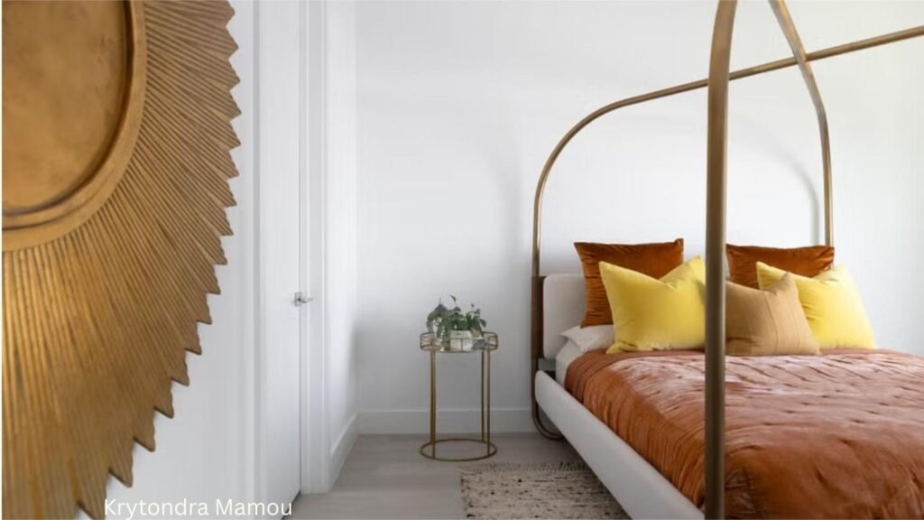 Designers Say You Should Never Ditch a Headboard